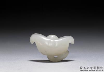 图片[3]-Jade pei pendant in the shape of a water chestnut, Qing dynasty (1644-1911)-China Archive